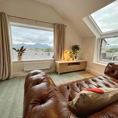 Porthmadog, Sleeps 11, 5 Bedrooms, 5 Bathrooms, Mountain Views Kültér fotó