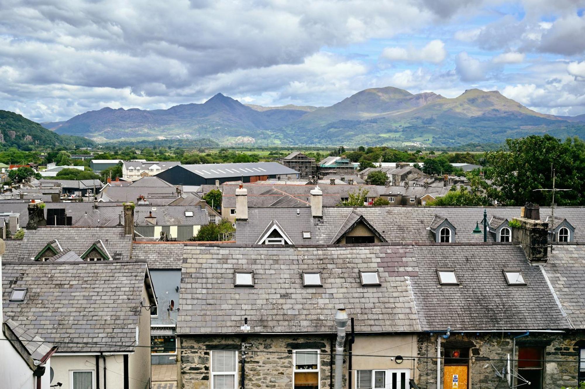 Porthmadog, Sleeps 11, 5 Bedrooms, 5 Bathrooms, Mountain Views Kültér fotó