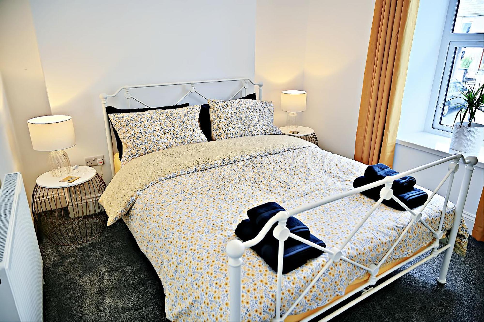 Porthmadog, Sleeps 11, 5 Bedrooms, 5 Bathrooms, Mountain Views Kültér fotó